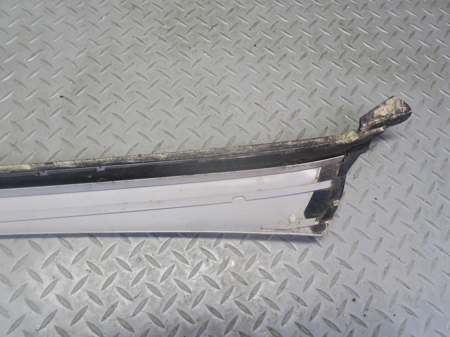 96-02 Mercedes R129 Sl-class Set of 2 Front Exterior Trim Cover Panel OEM