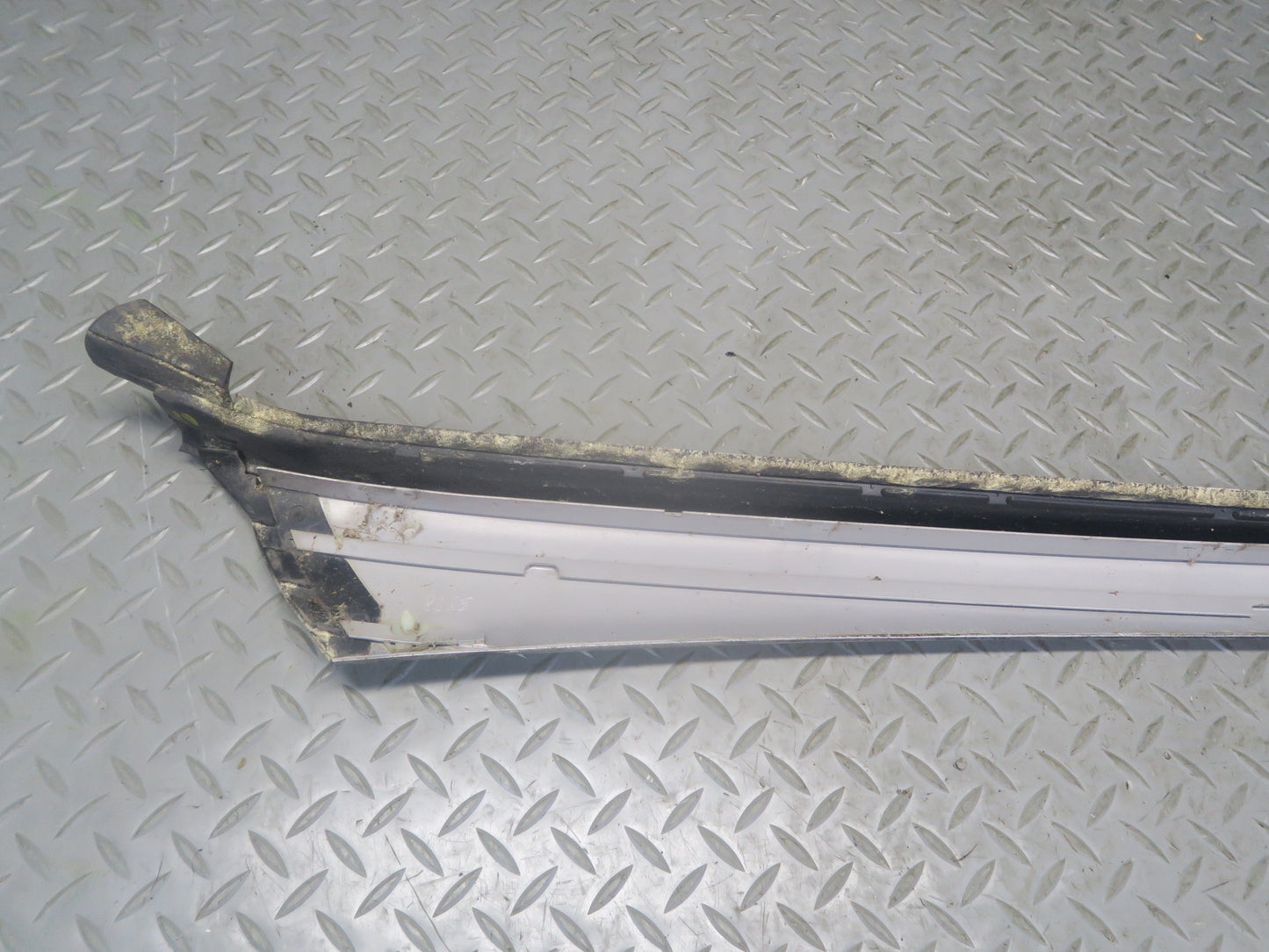 96-02 Mercedes R129 Sl-class Set of 2 Front Exterior Trim Cover Panel OEM