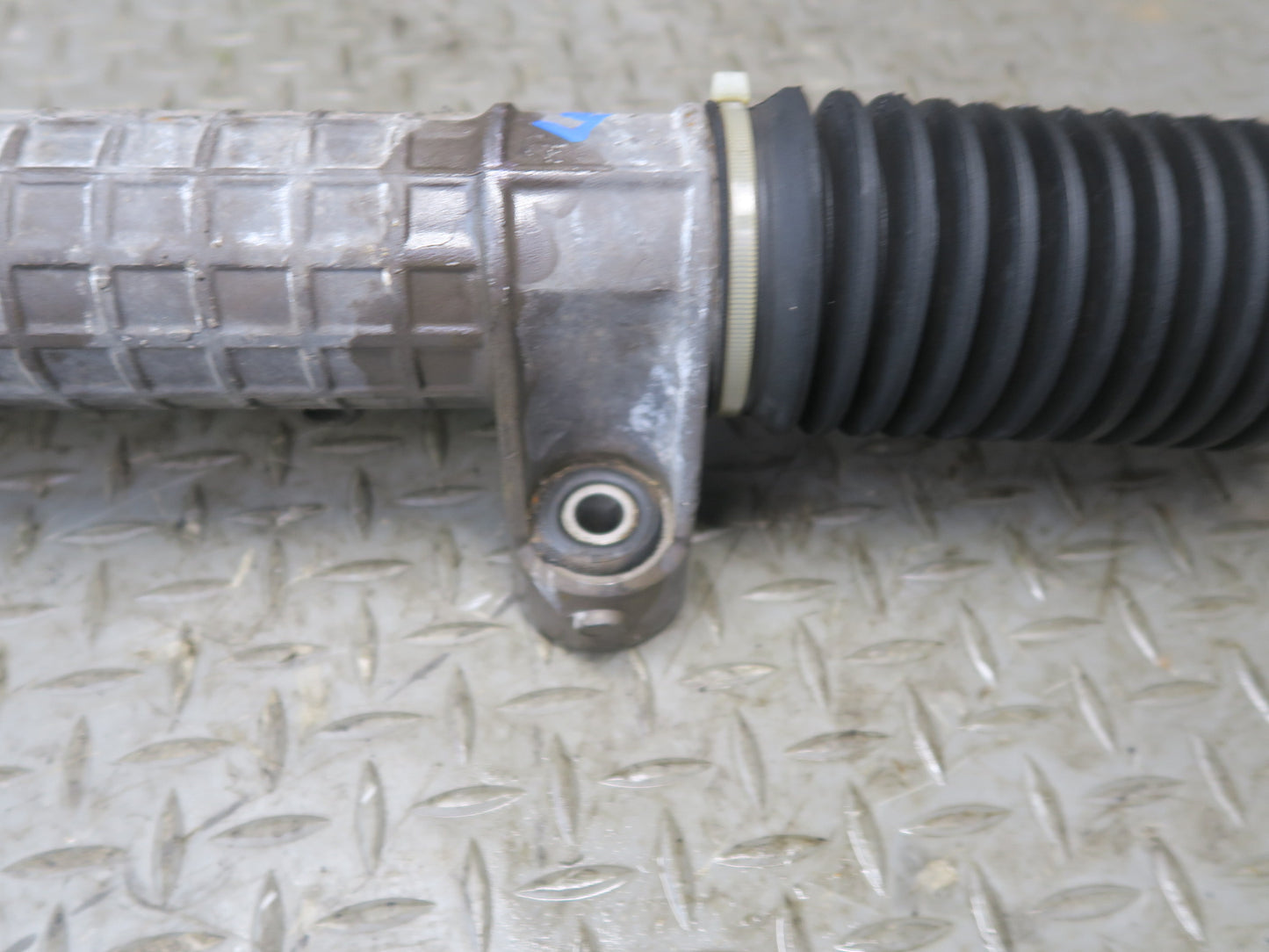 99-00 VW Eurovan T4 Power Steering Rack & Pinion 91K Miles 701422055M OEM