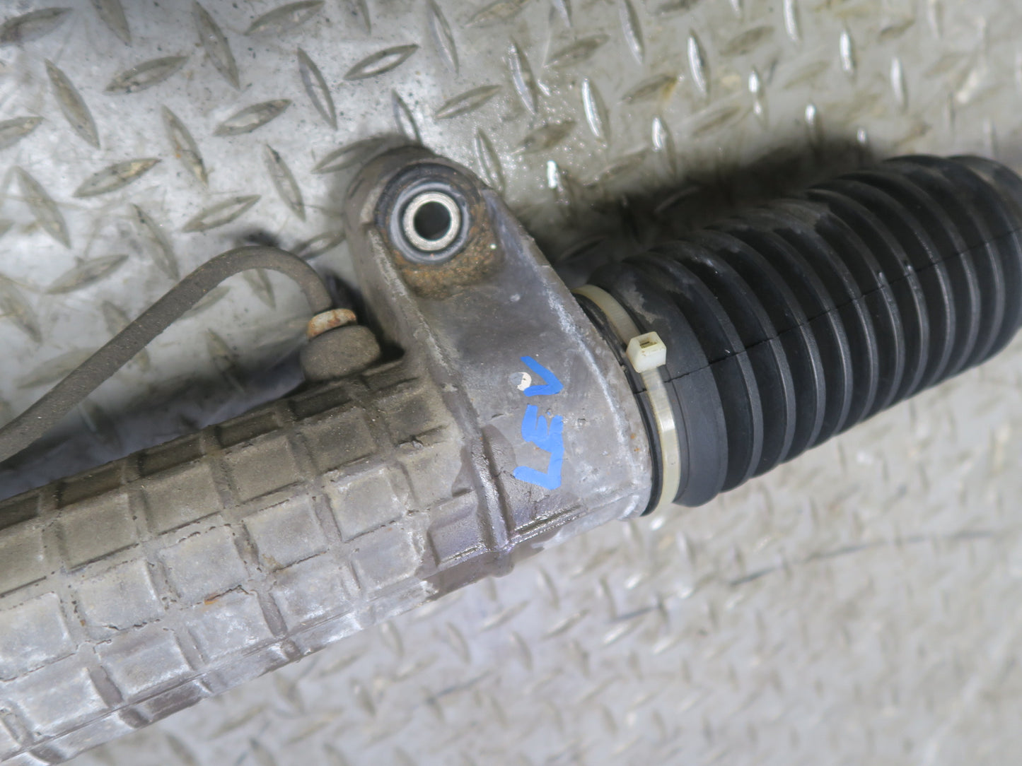 99-00 VW Eurovan T4 Power Steering Rack & Pinion 91K Miles 701422055M OEM
