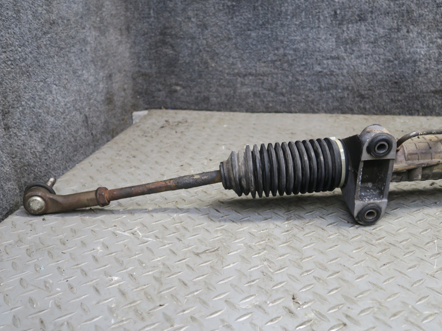 99-00 VW Eurovan T4 Power Steering Rack & Pinion 91K Miles 701422055M OEM