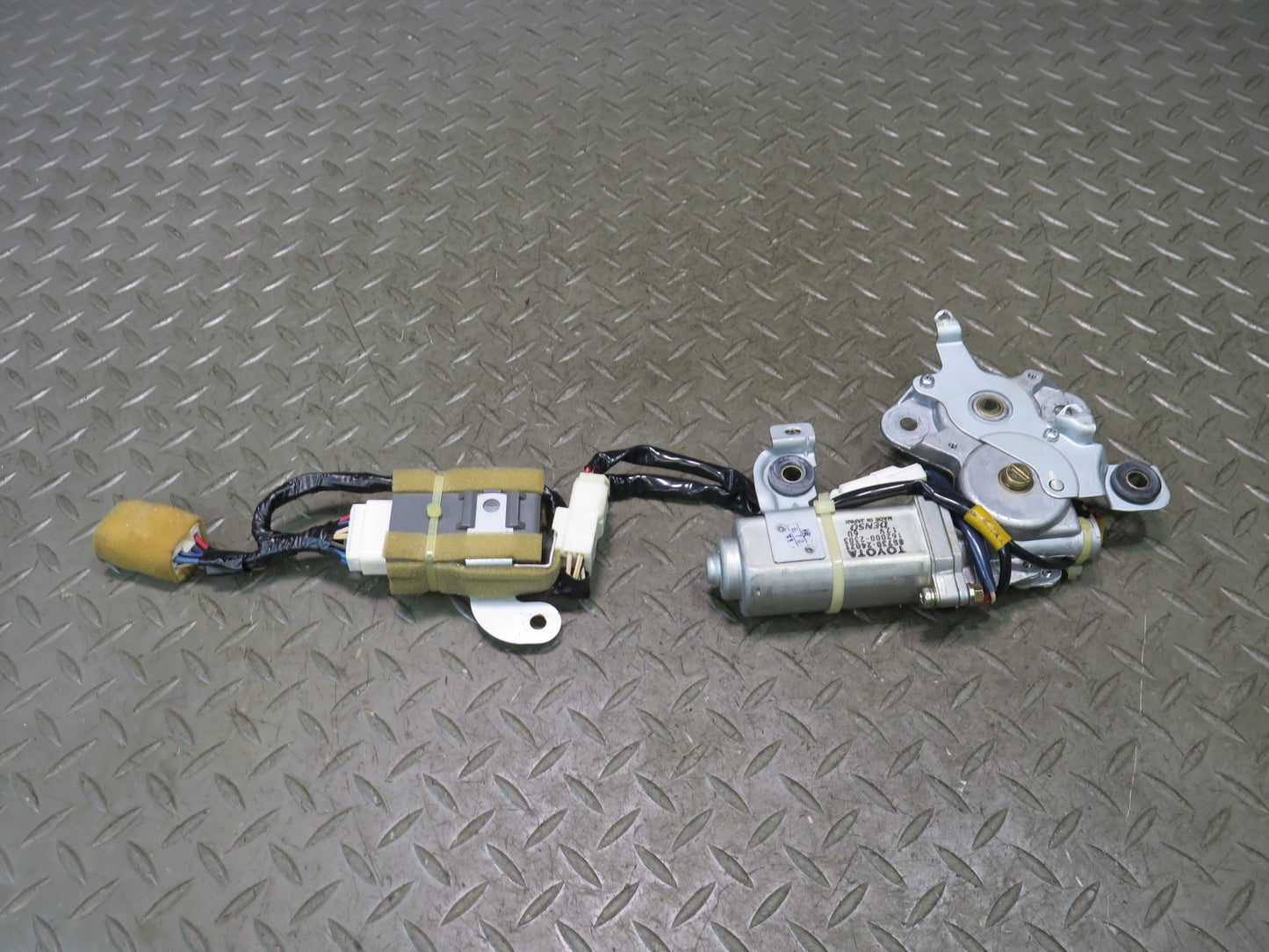 96-00 Lexus JZZ31L SC400 SC300 Sunroof Motor Drive Unit w Relay OEM