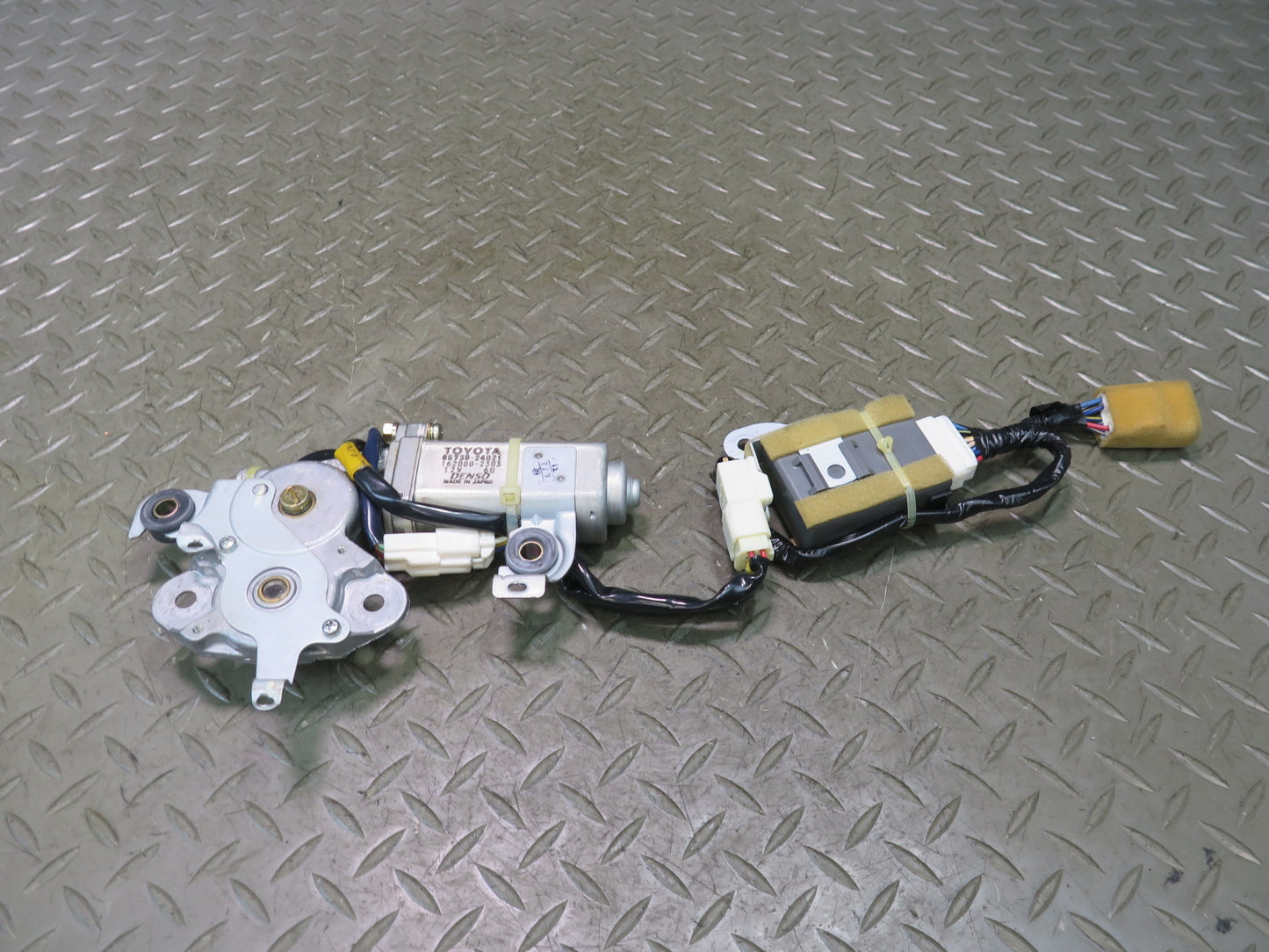 96-00 Lexus JZZ31L SC400 SC300 Sunroof Motor Drive Unit w Relay OEM