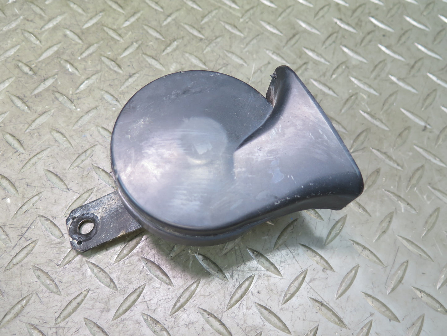92-00 Lexus UZZ30L SC300 SC400 Set of 2 High & Low Tone Note Horn Signal OEM
