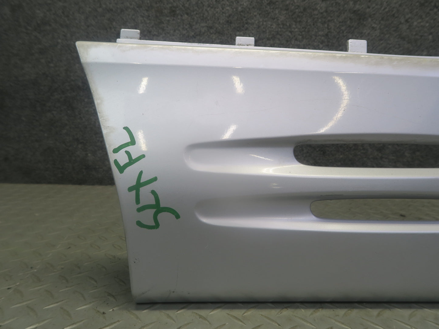 94-02 Mercedes R129 SL Front Left Fender Trim Molding Panel 1296901740 OEM