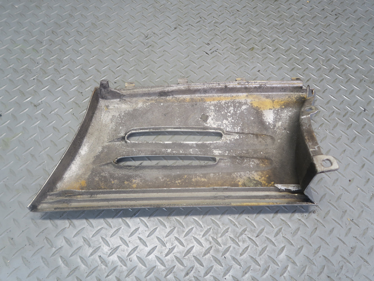 94-02 Mercedes R129 SL Front Left Fender Trim Molding Panel 1296901740 OEM
