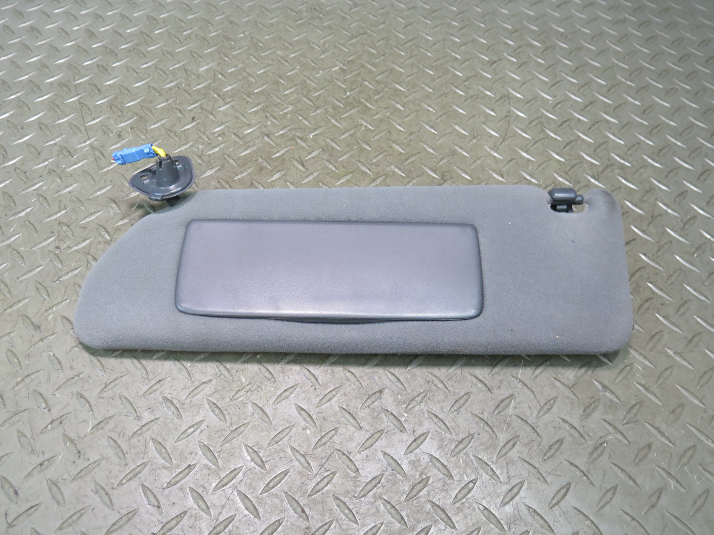 98-00 Lexus UZZ30L SC300 SC400 Set of 2 Front Left Right Sun Visor Gray OEM