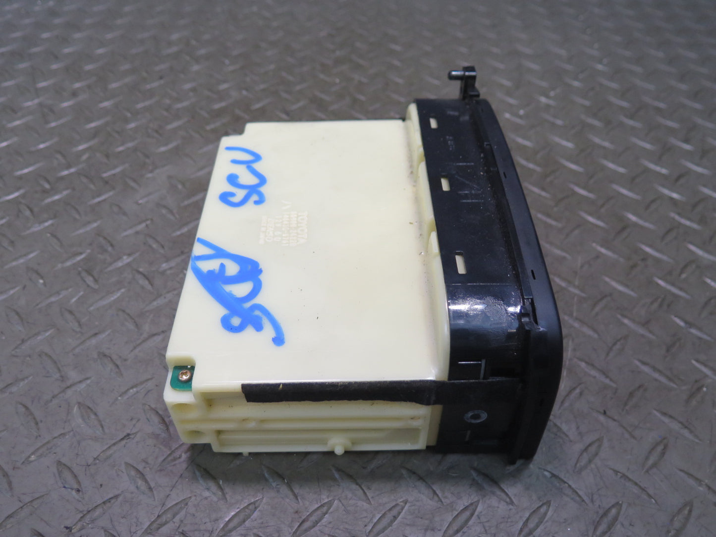 97-00 Lexus UZZ30L SC400 SC300 A/C Heater Climate Control Switch Panel OEM