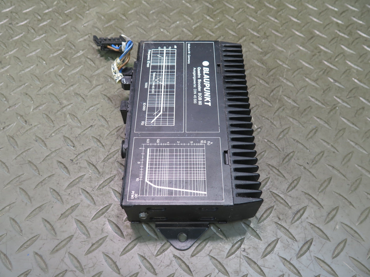 1986 Porsche 928 S Blaupunkt Quadro Booster BQB 80 Radio AMP Amplifier