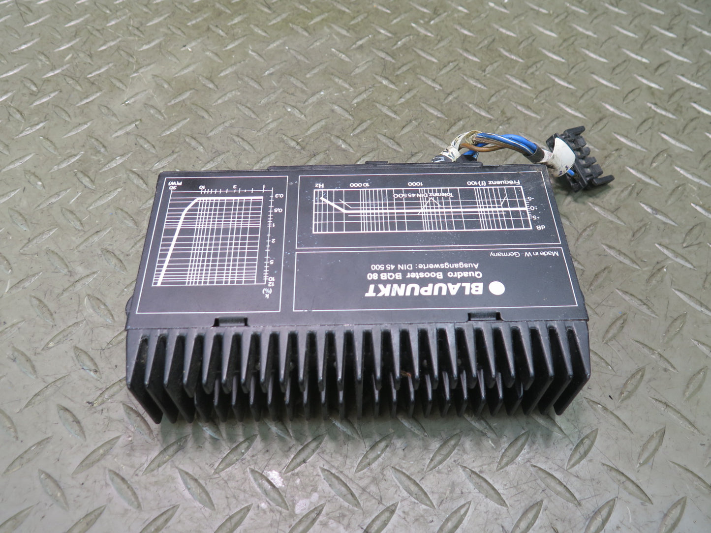1986 Porsche 928 S Blaupunkt Quadro Booster BQB 80 Radio AMP Amplifier