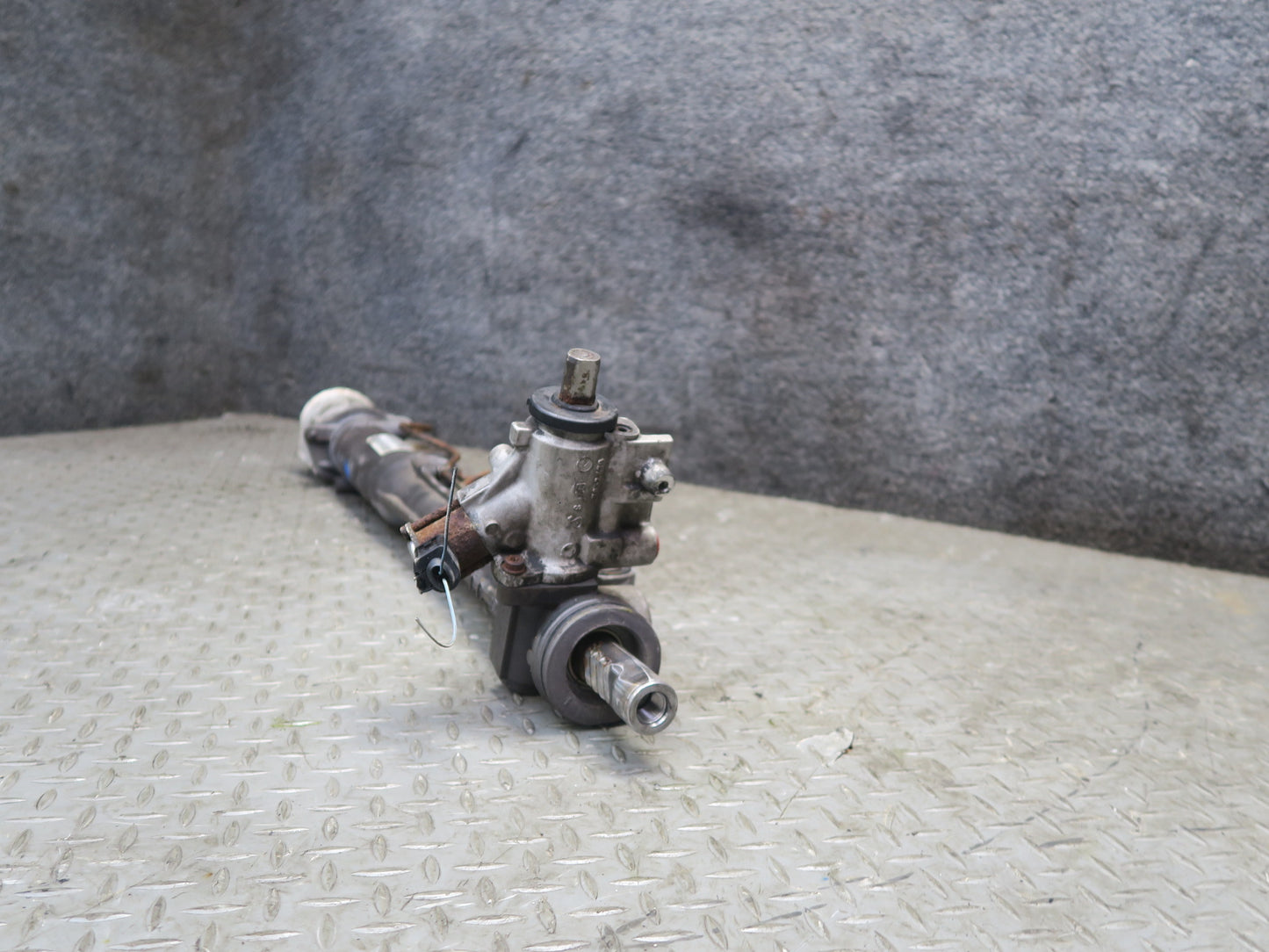 2008-2010 Porsche Cayenne 957 AWD Power Steering Rack & Pinion 7L5422055