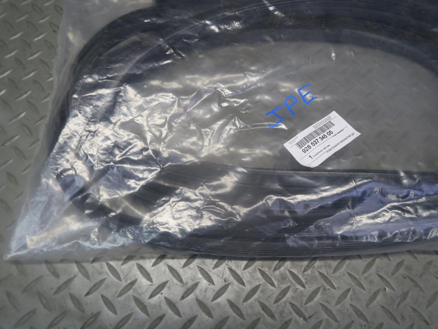1984-1991 Porsche 928 S Left Driver Side Door Weatherstrip Seal