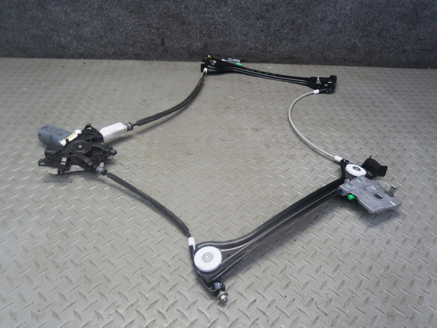 2012-2020 Mercedes R172 SLK SLC Right Pass Side Window Regulator W/ Motor