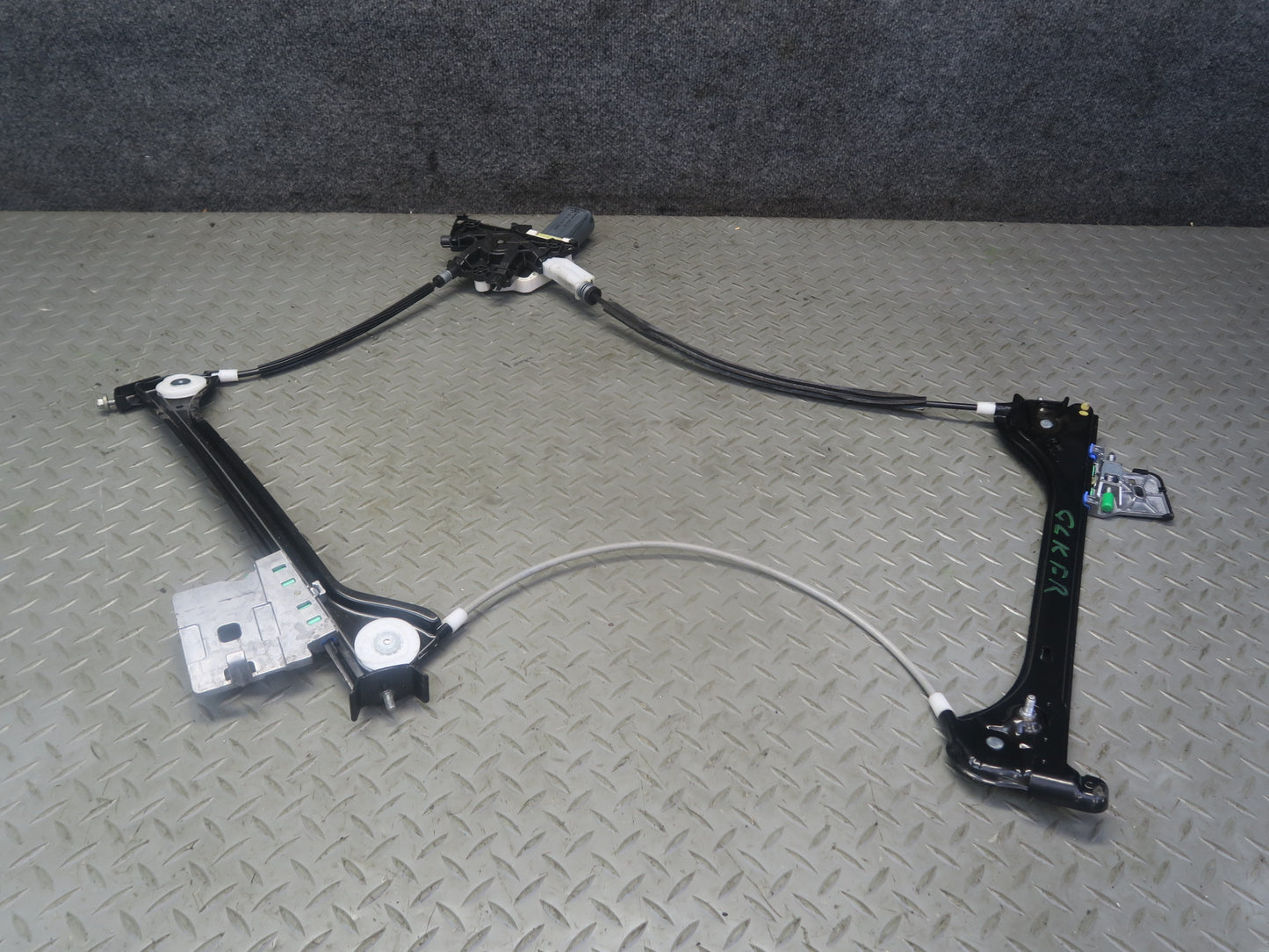 2012-2020 Mercedes R172 SLK SLC Right Pass Side Window Regulator W/ Motor