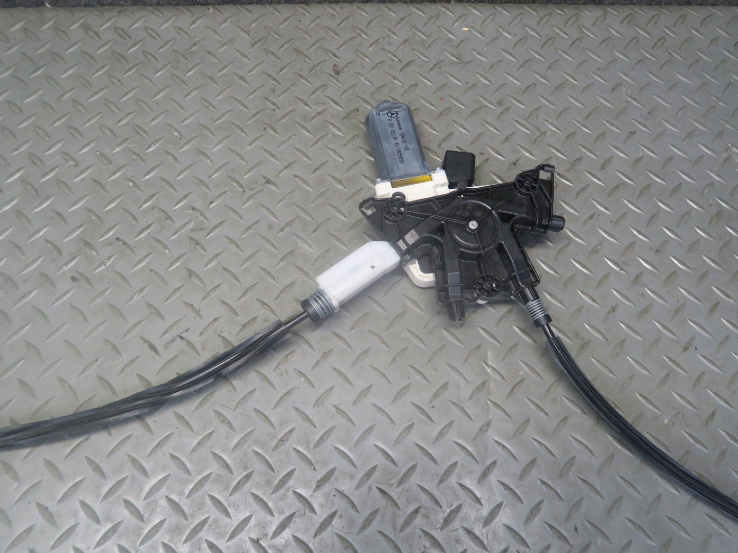 2012-2020 Mercedes R172 SLK SLC Left Driver Side Window Regulator W/ Motor