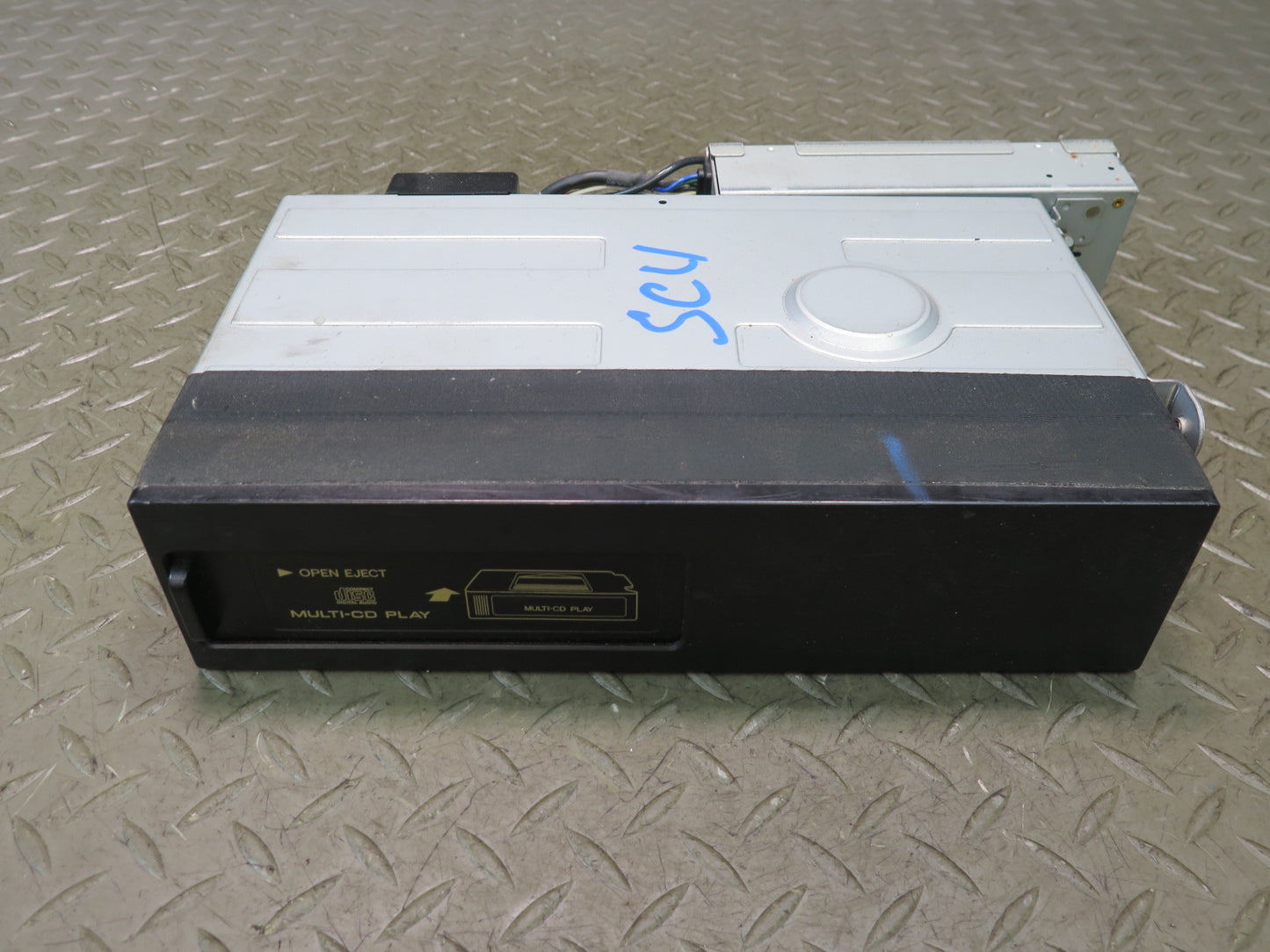 99-00 Lexus UZZ30L SC300 SC400 Pioneer CD Changer 86270-24080 OEM