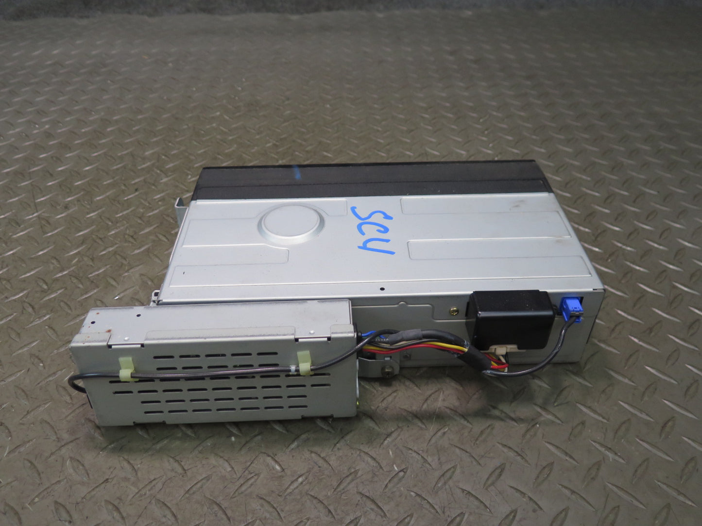99-00 Lexus UZZ30L SC300 SC400 Pioneer CD Changer 86270-24080 OEM