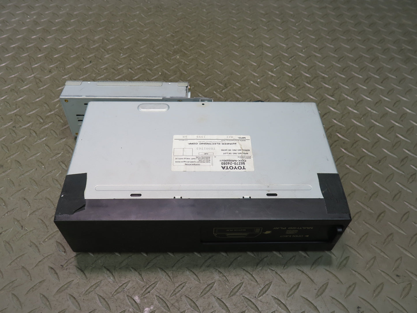 99-00 Lexus UZZ30L SC300 SC400 Pioneer CD Changer 86270-24080 OEM