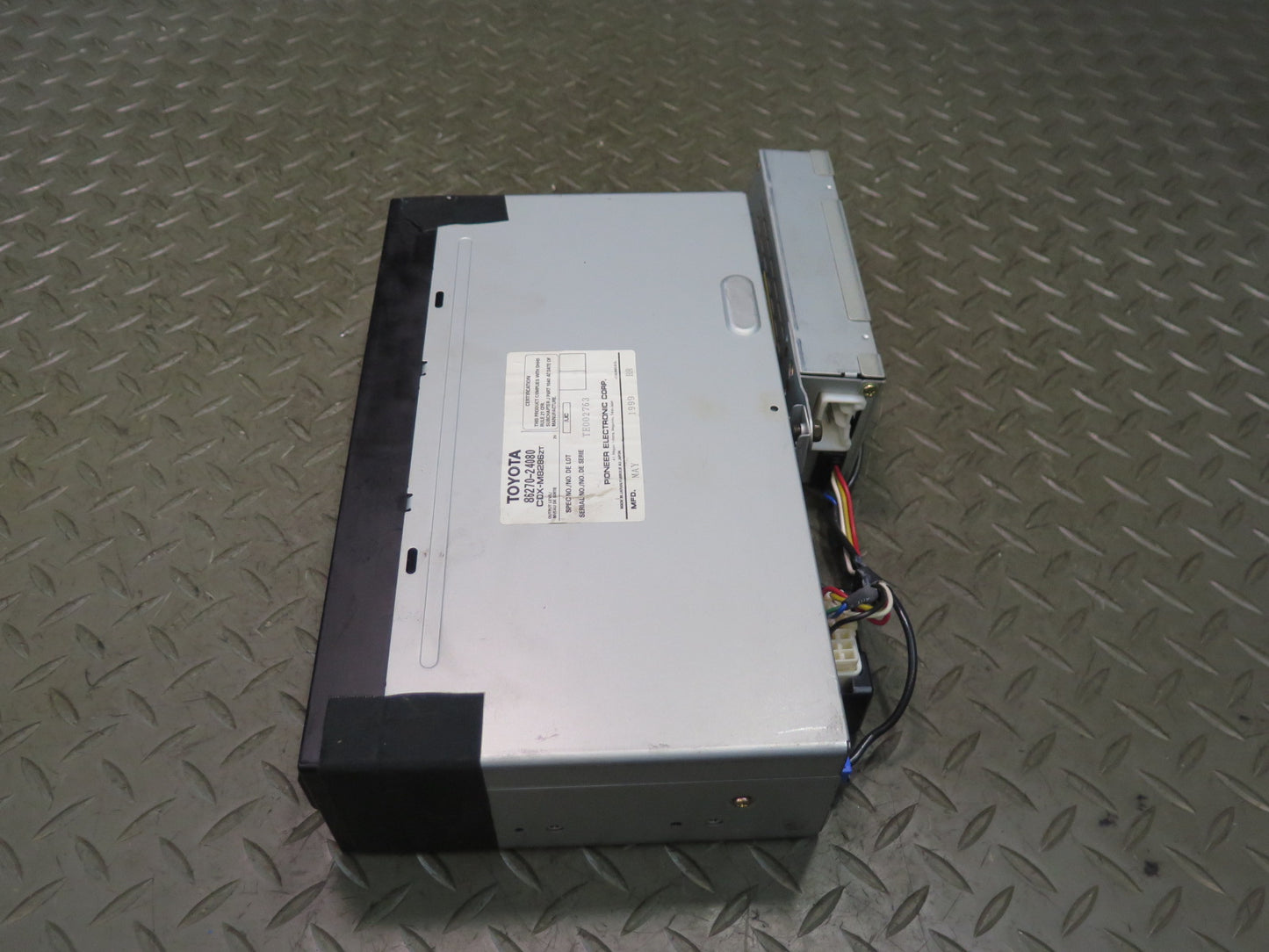 99-00 Lexus UZZ30L SC300 SC400 Pioneer CD Changer 86270-24080 OEM