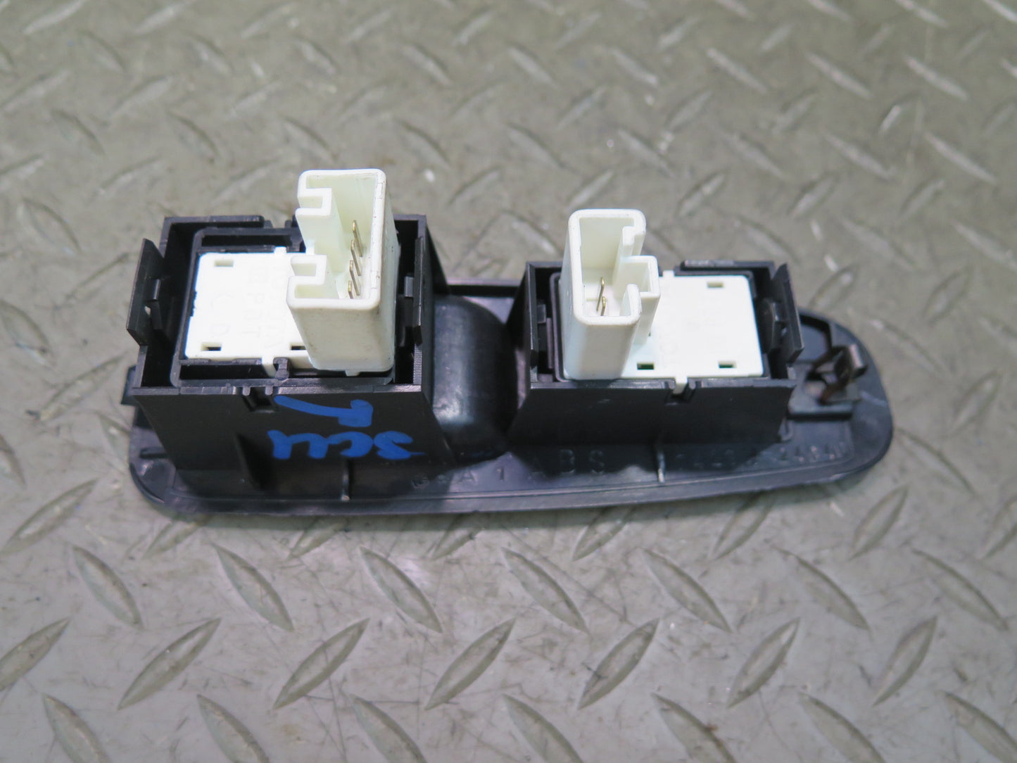 92-00 Lexus UZZ30L SC400 SC300 Right Passenger Door Window Switch Black OEM