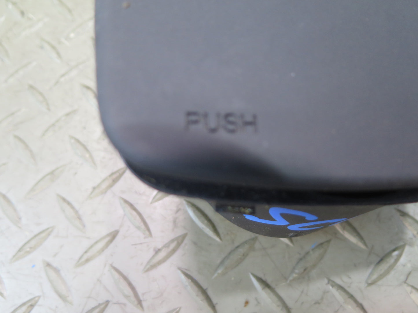92-00 Lexus UZZ30L SC400 SC300 Front Center Console CUP Holder 55625-24030 OEM
