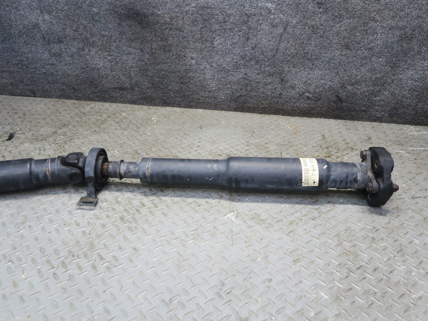 01-02 BMW E36/7 Z3 3.0L M54 M/T Rear Driveshaft Drive Shaft 7511275 57K OEM