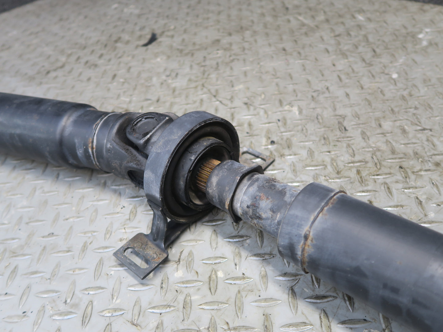 01-02 BMW E36/7 Z3 3.0L M54 M/T Rear Driveshaft Drive Shaft 7511275 57K OEM