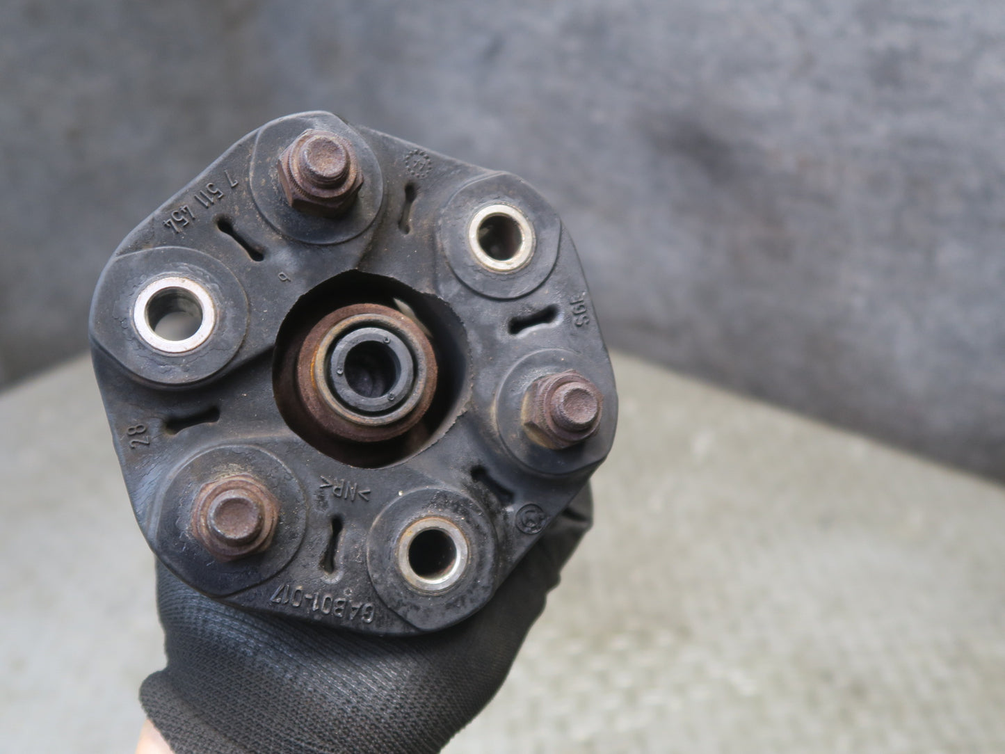 01-02 BMW E36/7 Z3 3.0L M54 M/T Rear Driveshaft Drive Shaft 7511275 57K OEM