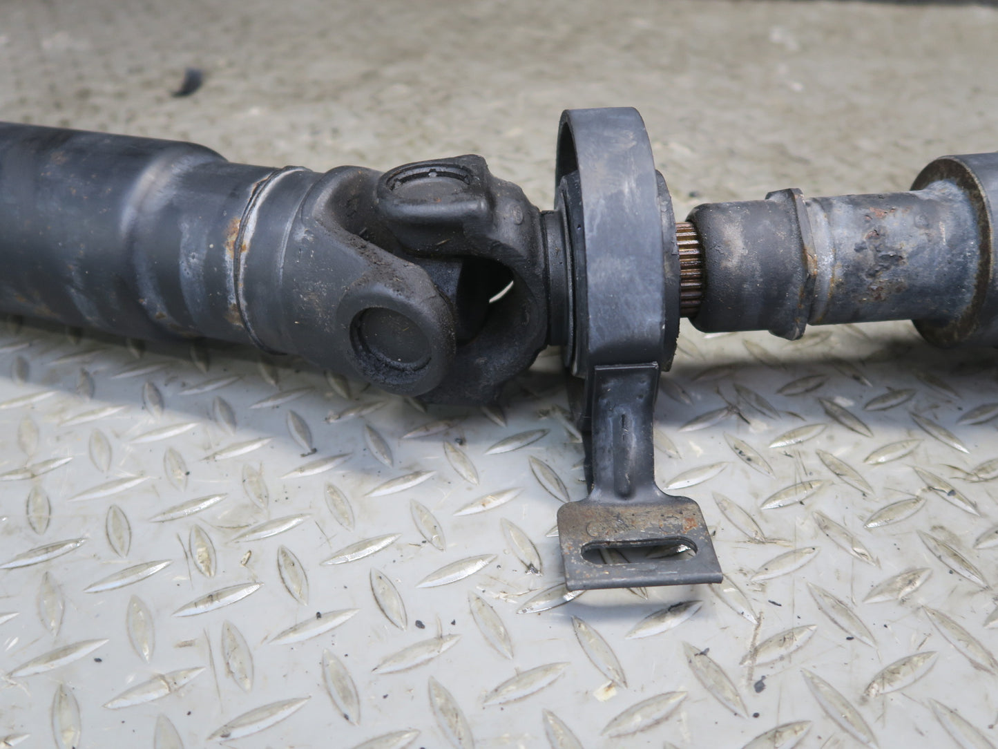 01-02 BMW E36/7 Z3 3.0L M54 M/T Rear Driveshaft Drive Shaft 7511275 57K OEM