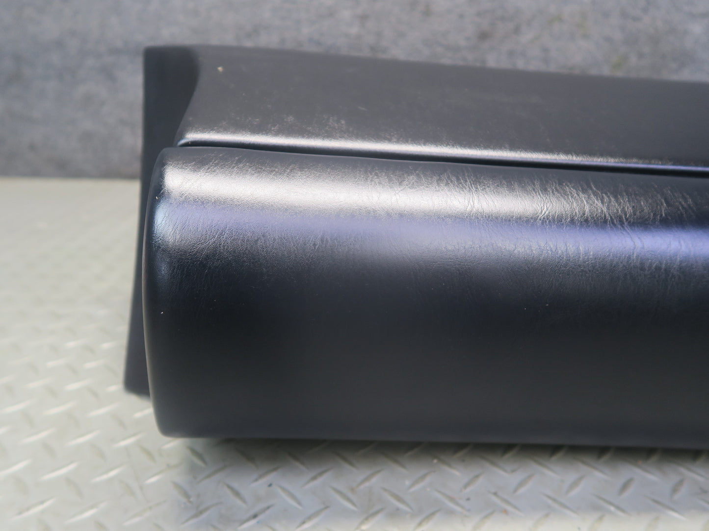 97-00 Lexus UZZ30L SC400 SC300 Dash Glove Box Compartment Storage Black OEM