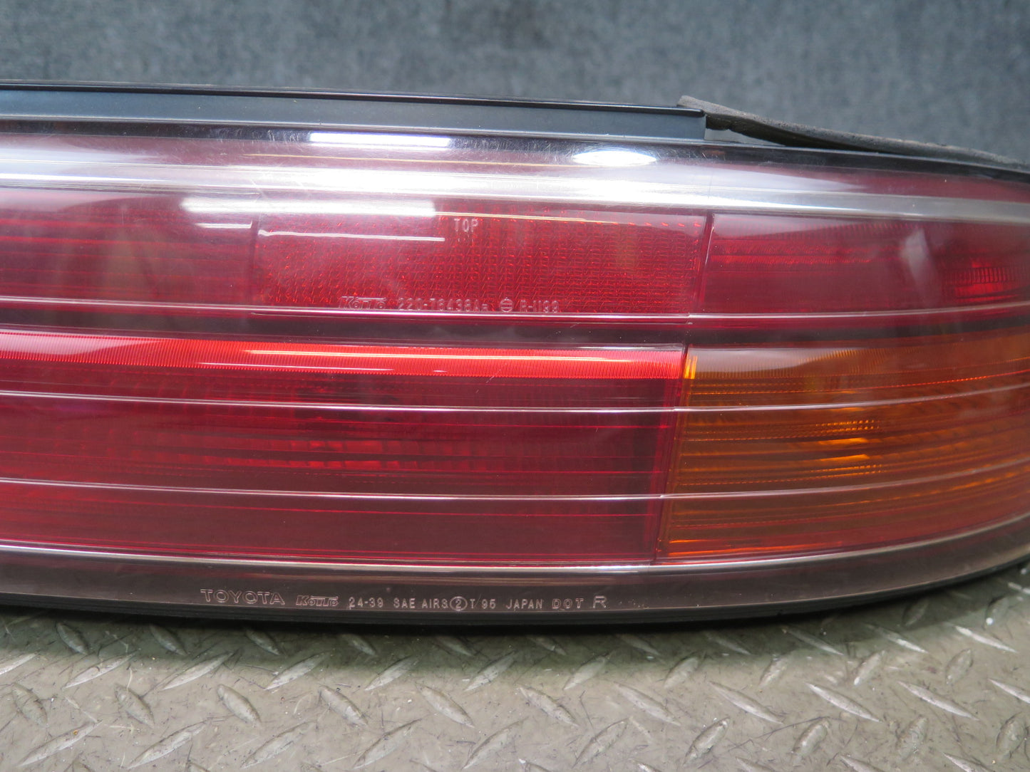 97-00 Lexus UZZ30L SC400 SC300 Set of 2 Rear Left & Right Tail Light Lamp OEM
