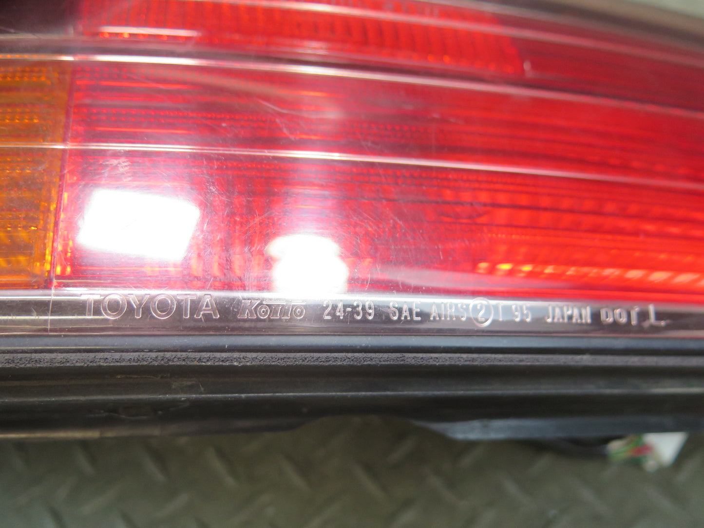 97-00 Lexus UZZ30L SC400 SC300 Set of 2 Rear Left & Right Tail Light Lamp OEM