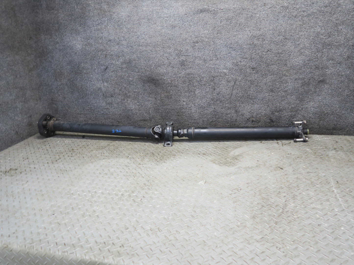 95-97 Toyota Celsior Lexus LS400 Automatic Rear Drive Shaft Driveshaft 116K OEM