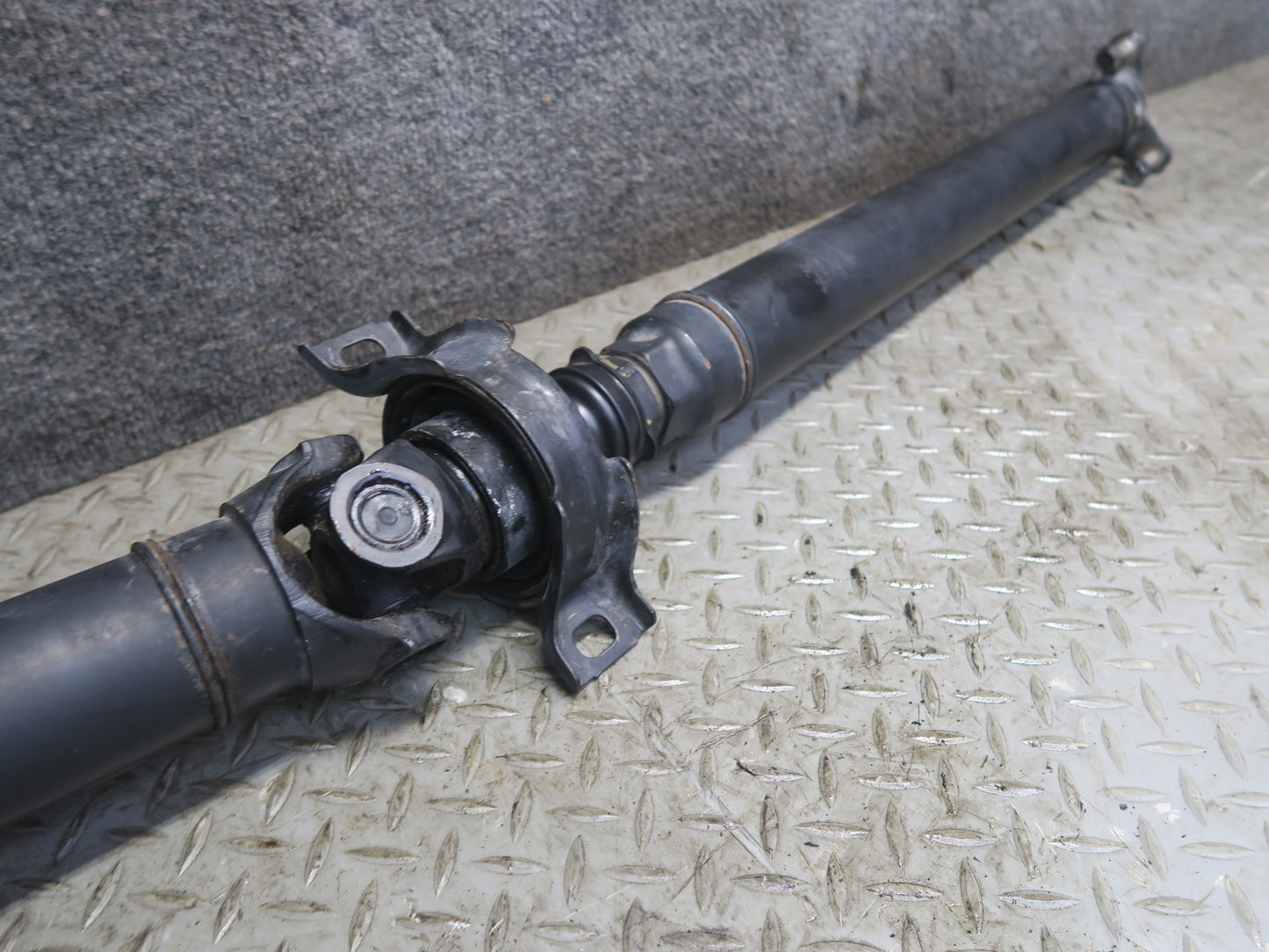 95-97 Toyota Celsior Lexus LS400 Automatic Rear Drive Shaft Driveshaft 116K OEM