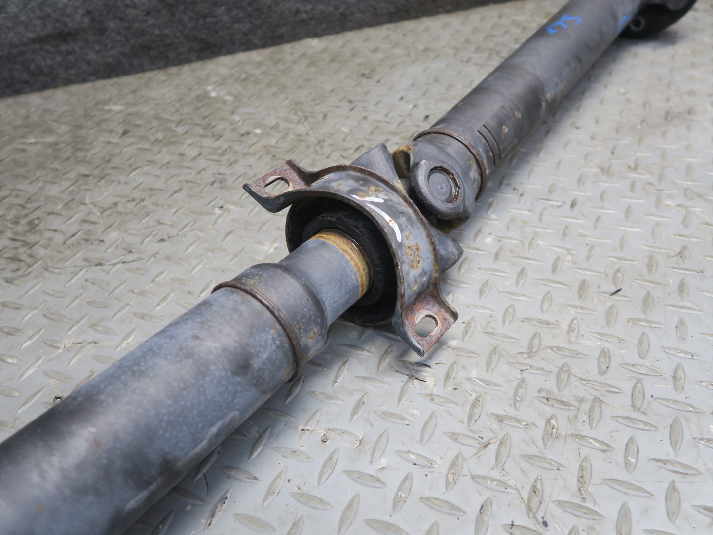 02-10 Lexus UZZ40L SC430 Rear Drive Shaft Driveshaft Assembly 74K Miles OEM