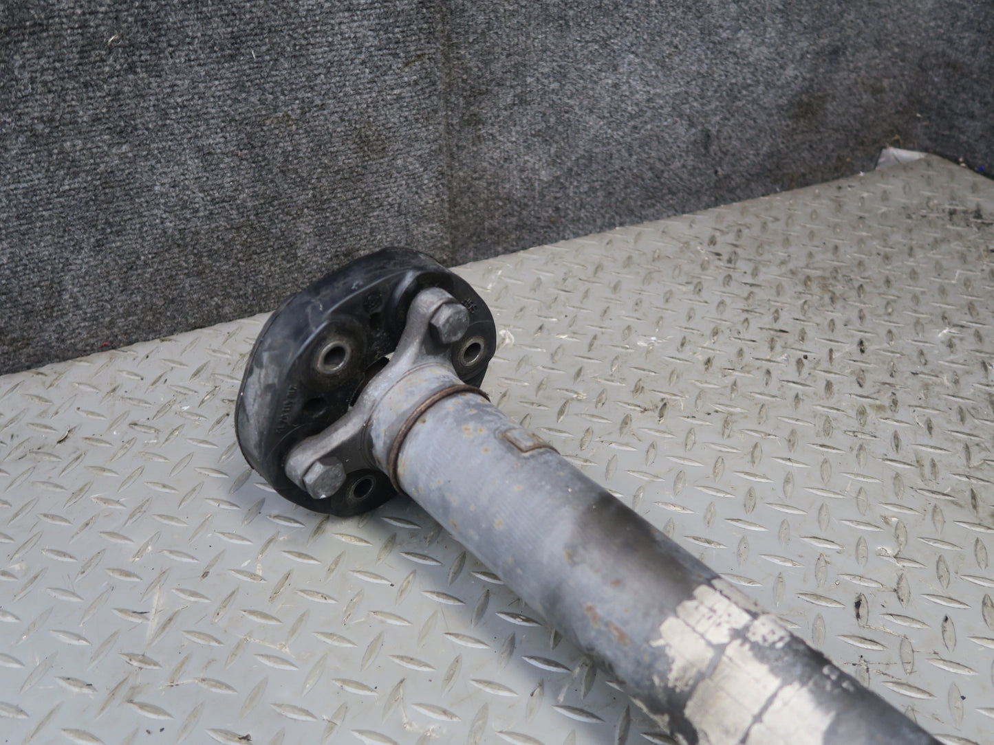 02-10 Lexus UZZ40L SC430 Rear Drive Shaft Driveshaft Assembly 74K Miles OEM