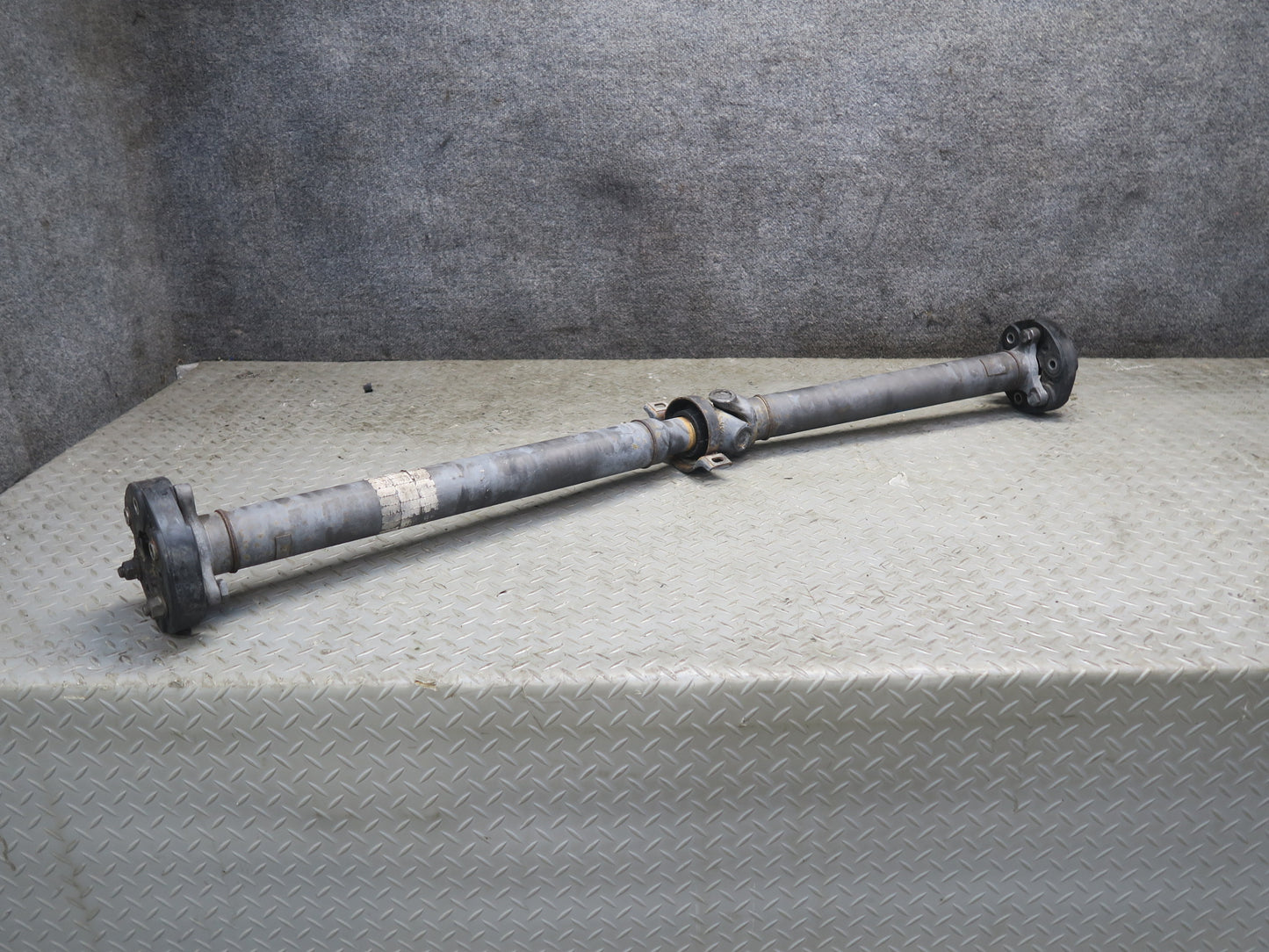 02-10 Lexus UZZ40L SC430 Rear Drive Shaft Driveshaft Assembly 74K Miles OEM
