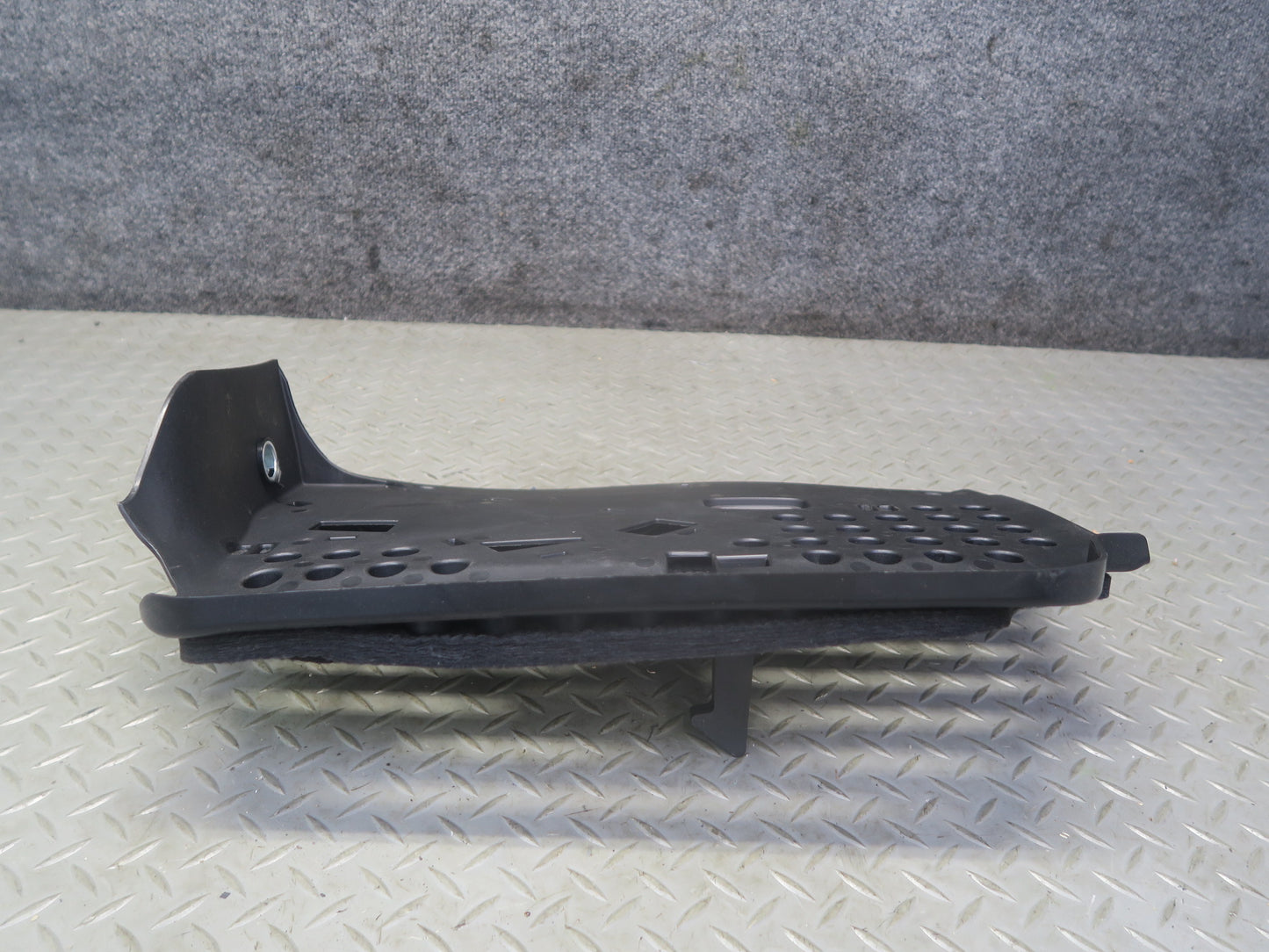 13-20 Mercedes R231 Sl-class Right Lower Dash Board Footwell Cover Panel OEM