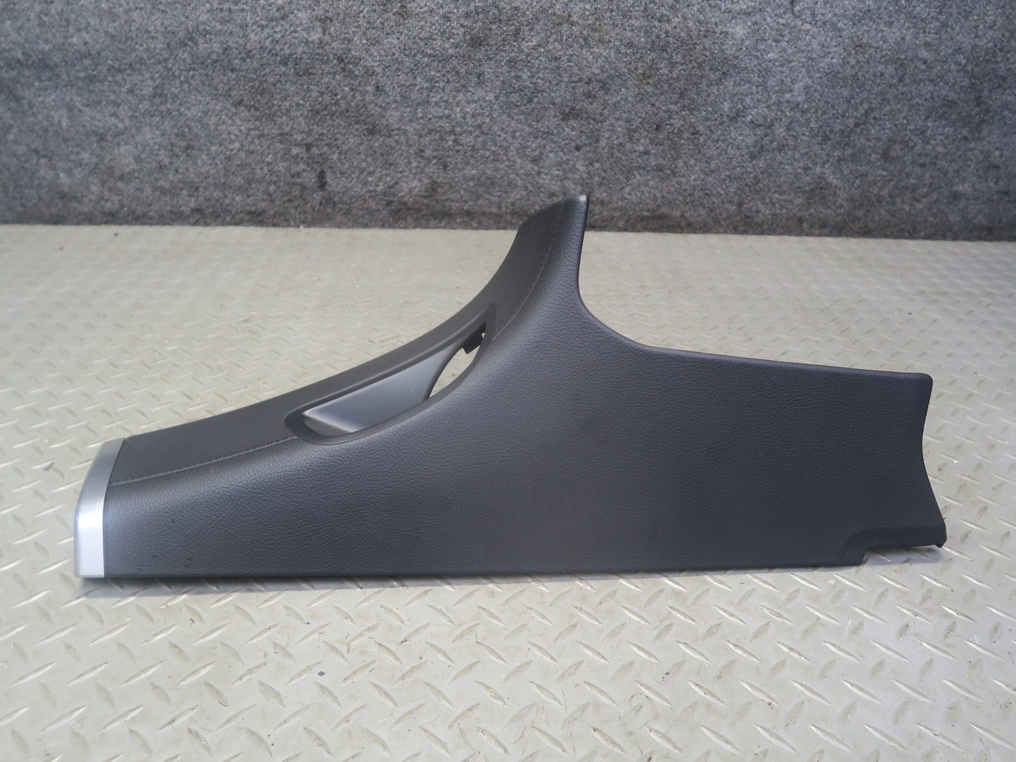 13-20 Mercedes R231 SL550 Set of 2 Rear Interior C Pillar Upper Trim Panel OEM