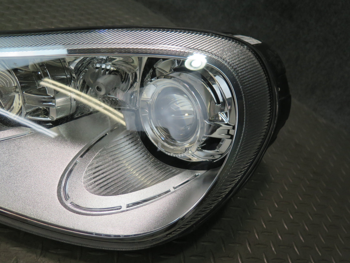 2008-2010 Porsche Cayenne 957 Front Left AFS Xenon HID Headlight Lamp w Ballast