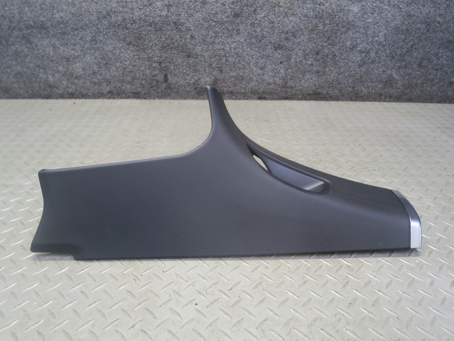 13-20 Mercedes R231 SL550 Set of 2 Rear Interior C Pillar Upper Trim Panel OEM