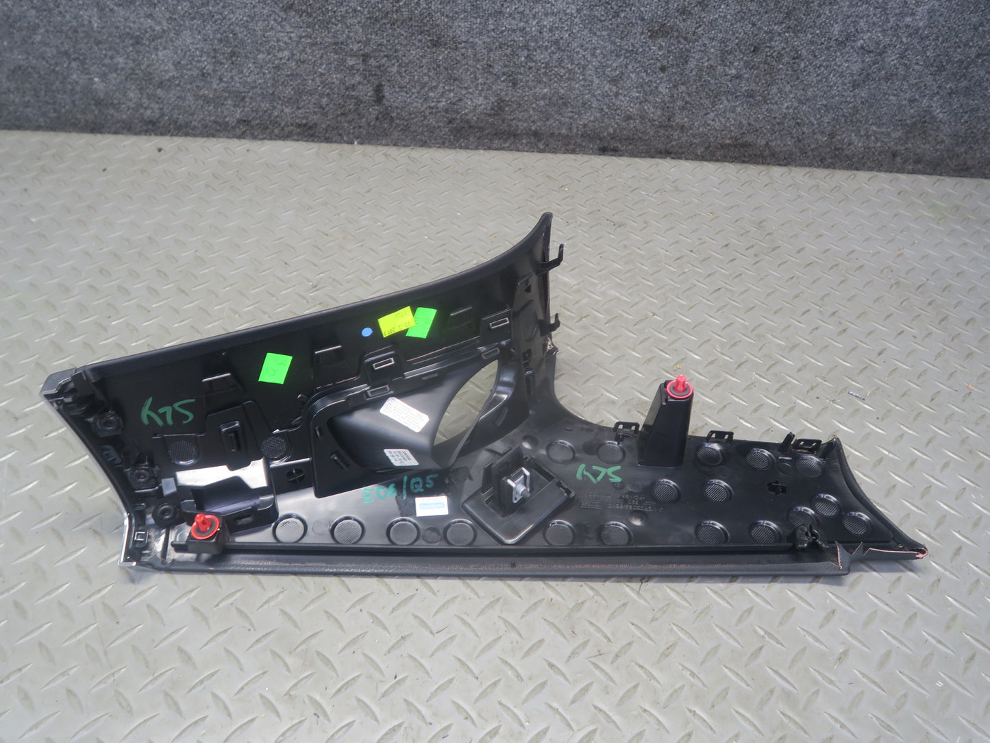 13-20 Mercedes R231 SL550 Set of 2 Rear Interior C Pillar Upper Trim Panel OEM