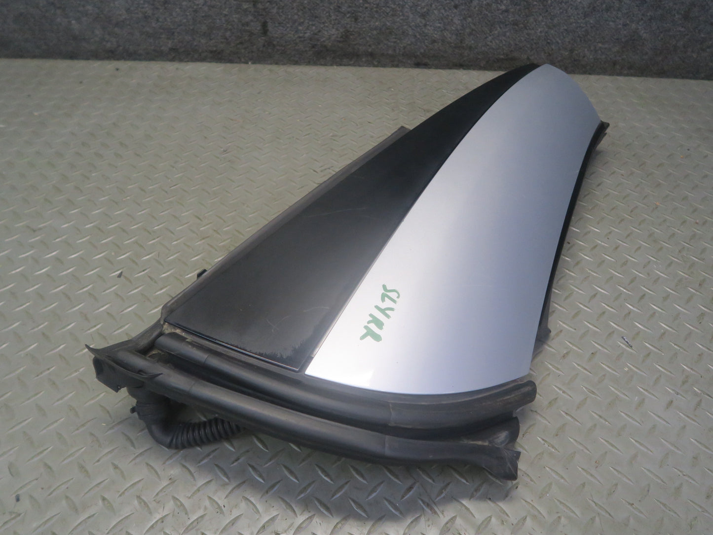 13-20 Mercedes R231 SL550 Convertible Rear Right Exterior C Pillar Trim Panel