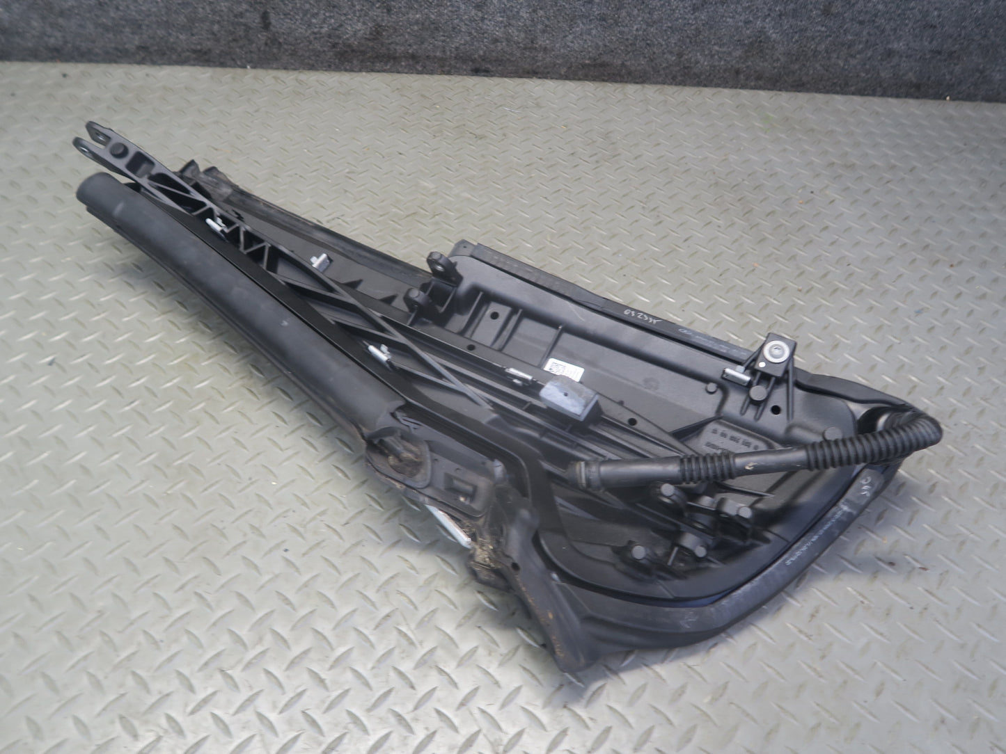 13-20 Mercedes R231 SL550 Convertible Rear Right Exterior C Pillar Trim Panel