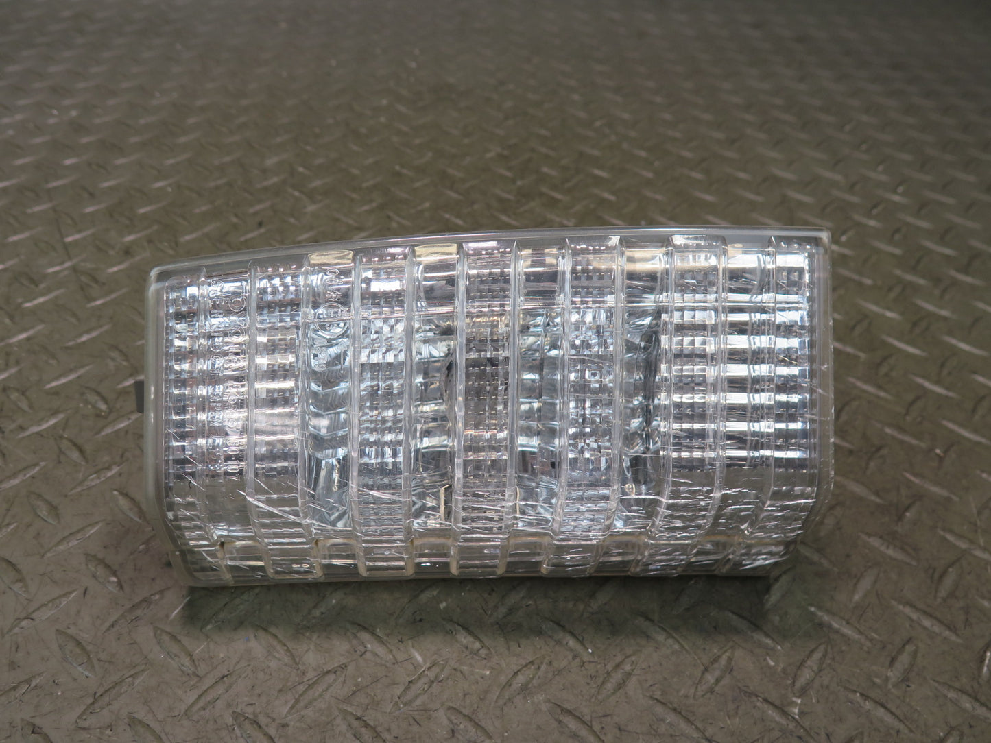 2003-2007 Lexus UZJ100L LX470 Rear Back UP Reverse Light Lamp Set of 2