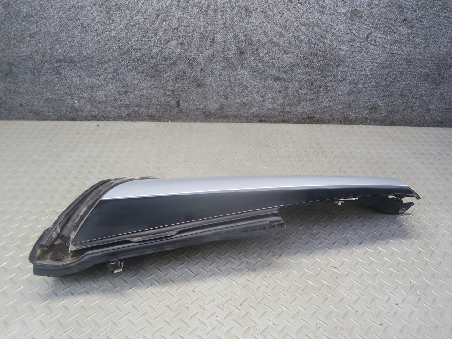 13-20 Mercedes R231 SL550 Convertible Rear Left Exterior C Pillar Trim Panel OEM