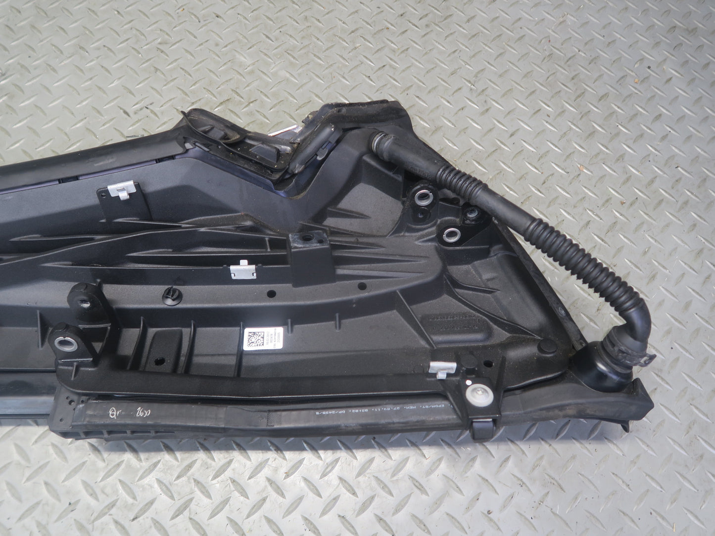13-20 Mercedes R231 SL550 Convertible Rear Left Exterior C Pillar Trim Panel OEM