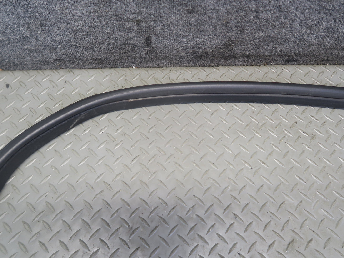 13-20 Mercedes R231 SL550 Front Left Door Weatherstrip Rubber Seal Gasket OEM