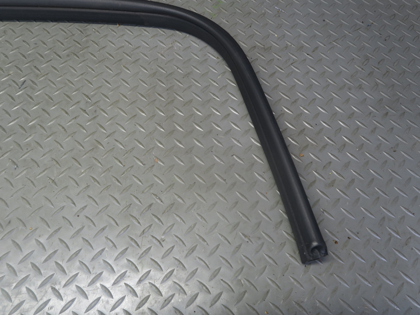 13-20 Mercedes R231 SL550 Front Left Door Weatherstrip Rubber Seal Gasket OEM