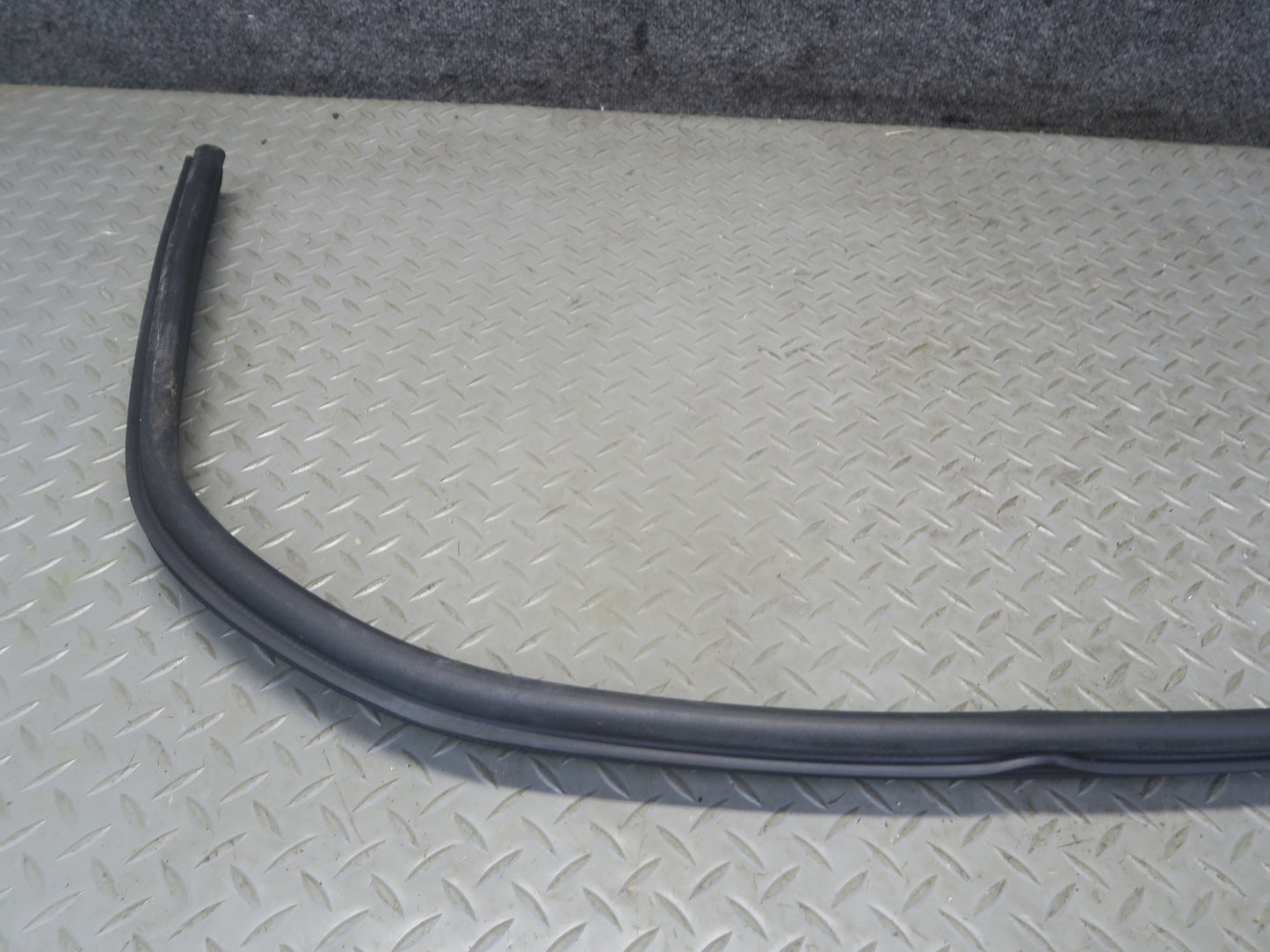 13-20 Mercedes R231 SL550 Front Left Door Weatherstrip Rubber Seal Gasket OEM